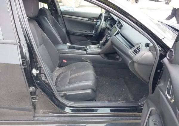 Honda Civic cena 39900 przebieg: 33673, rok produkcji 2019 z Chocz małe 79